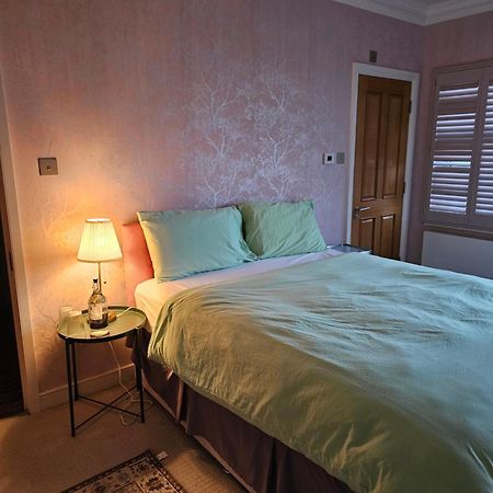 Brentford House Bed & Breakfast Ngoại thất bức ảnh