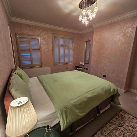 Brentford House Bed & Breakfast Ngoại thất bức ảnh